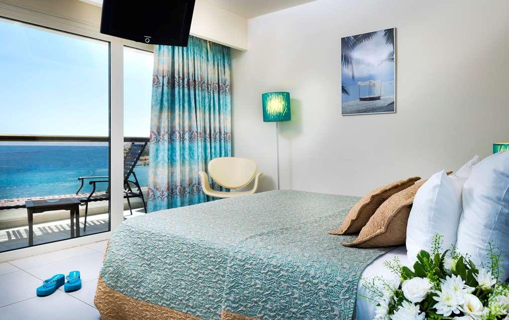 Neptune Eilat Room photo