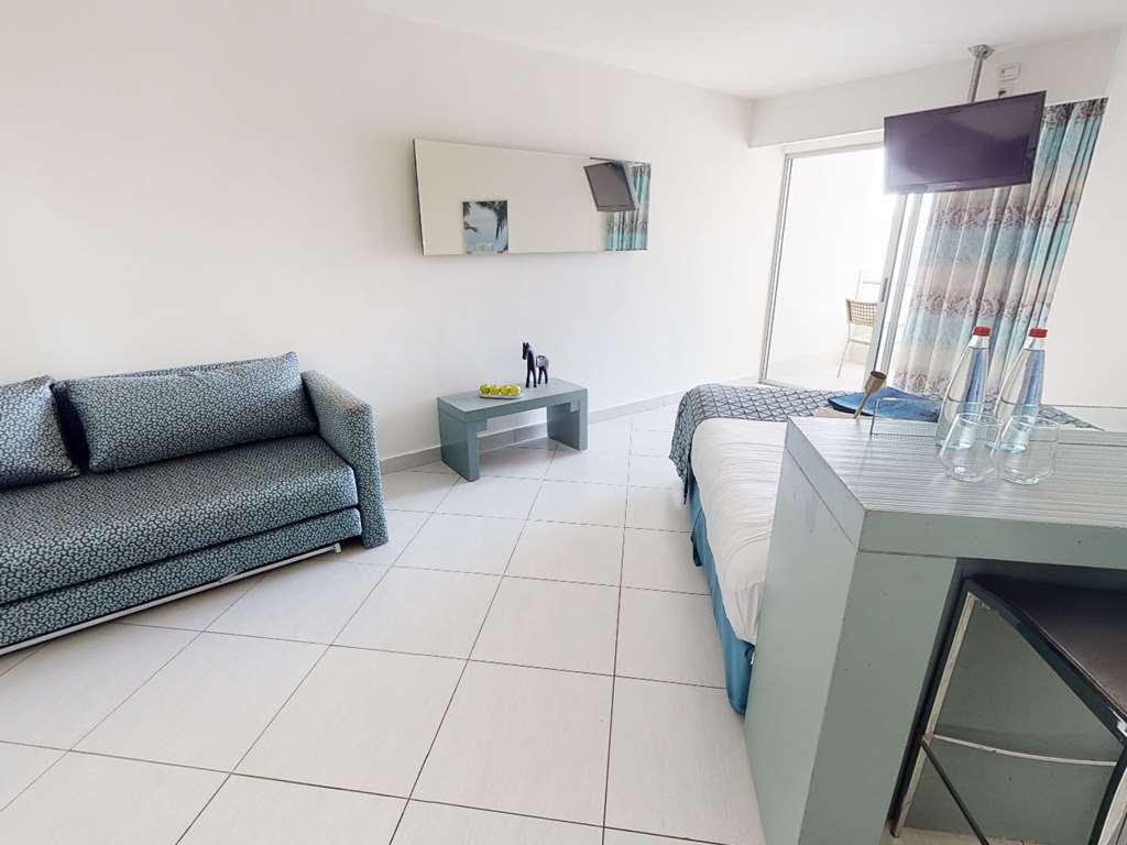 Neptune Eilat Room photo